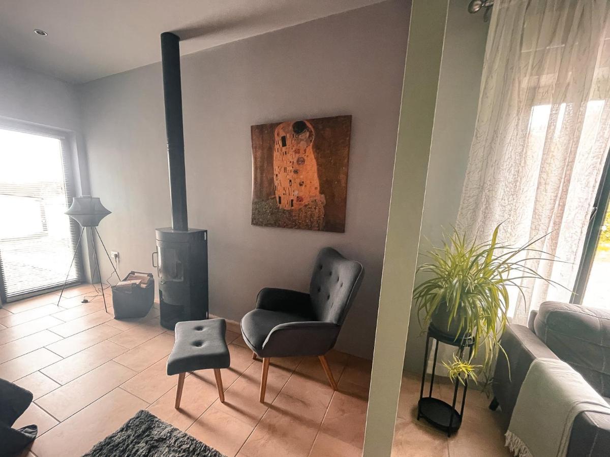 The Blue Door Apartment Cahersiveen Kültér fotó